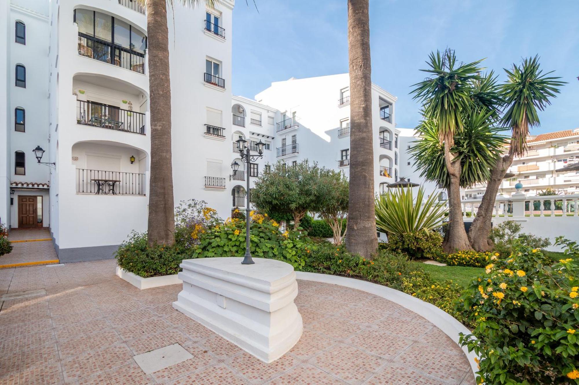Close To The Beach, 5 Minutes Walk San Luis de Sabinillas Buitenkant foto